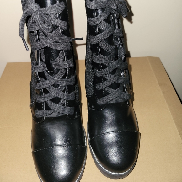 BCBG lace-up block heel booties - Picture 2 of 4